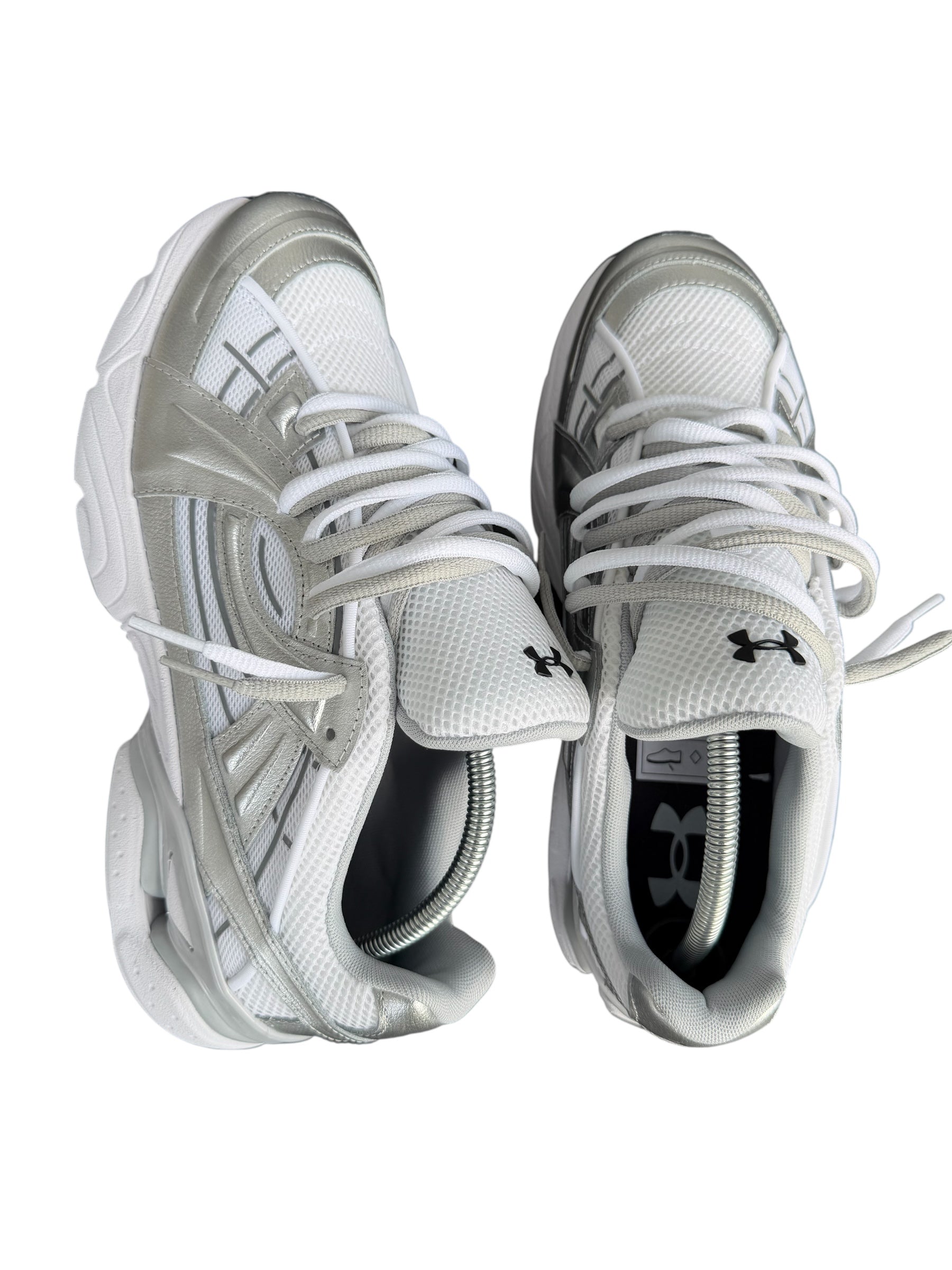 Under Sola Double Laces