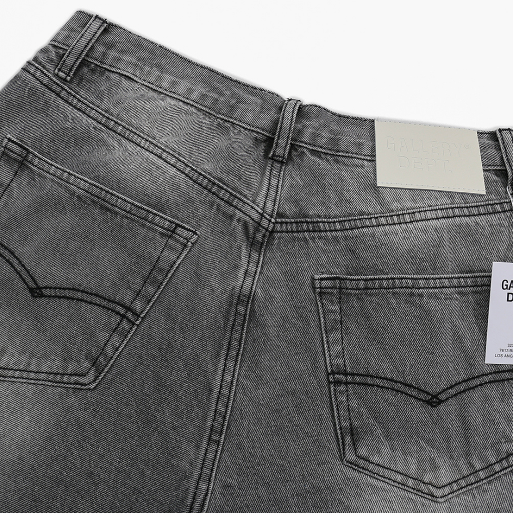 Gallery Dpt. Flared Jeans
