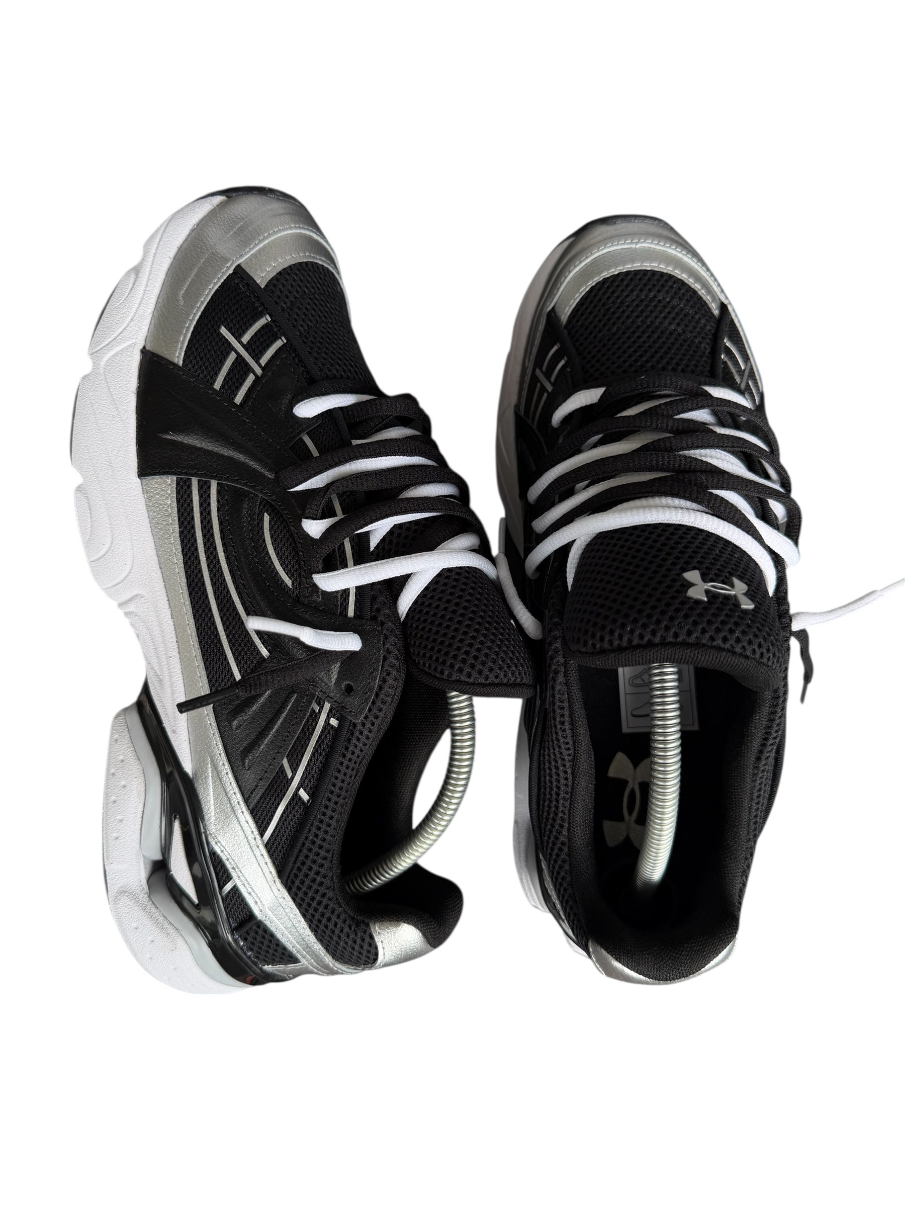 Under Sola Double Laces